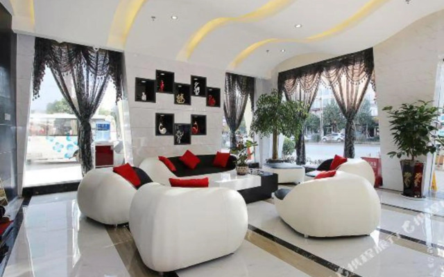 Yunzhishang Hotel (Lijiang Ancient City Xueshan Road)