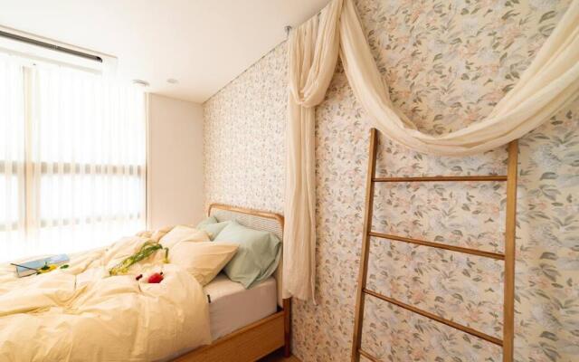 Wave Family Suite #4