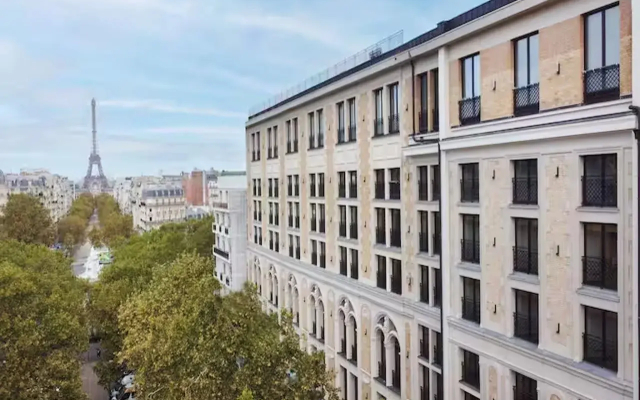 Sax Paris, LXR s & Resorts