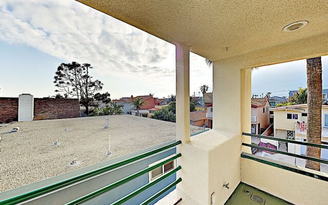 124 Oxnard - 3 Br Home