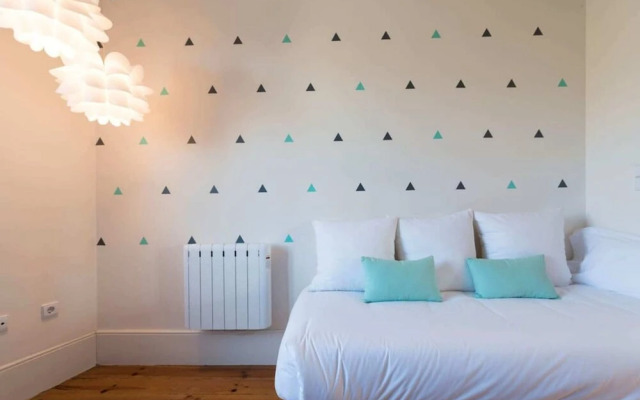 3br D.Luis Bridge House & Terrace by Guestready