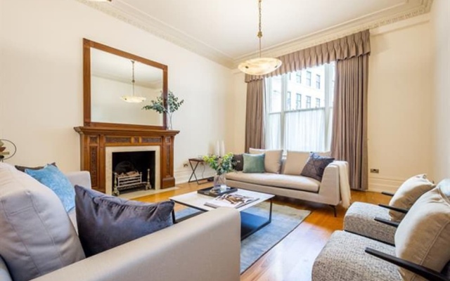 Cleveland Square Mansions