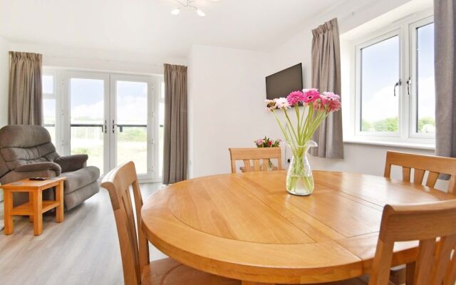 Ebbsfleet International Apartment