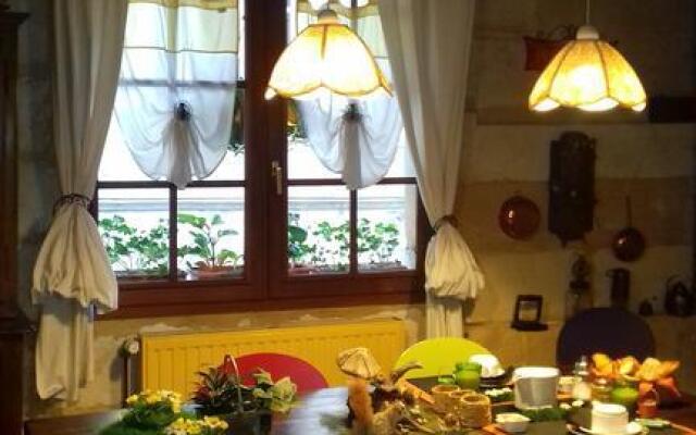 Le Colombier De Cyrano Et Roxane