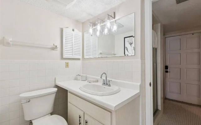 Oceanfront 3BR Condo: Gated, Breathtaking View