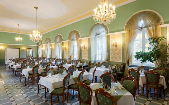 Hotel Eger & Park