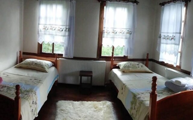 Laz Evi Pansiyon