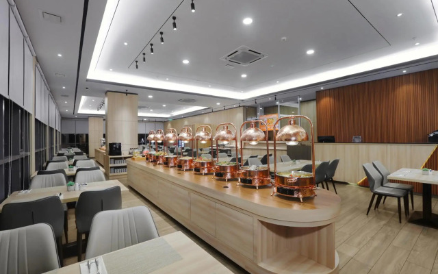 Harper Premier Nagoya Batam