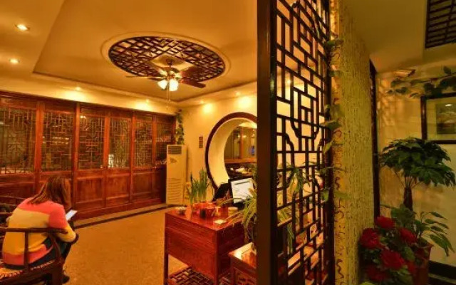 Zhouzhuang Water Moon Pavilion Inn