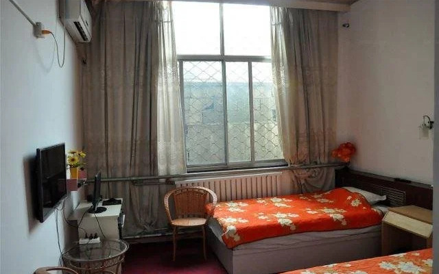 Yishui Haotai Business Hotel