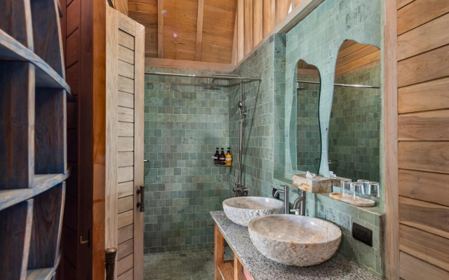 Karuna El Nido Villas