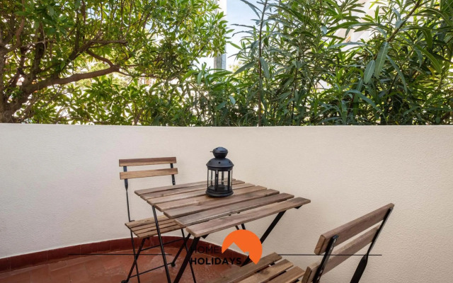 #027 Luxury Modern Studio Near OldTown,Beach with Pool