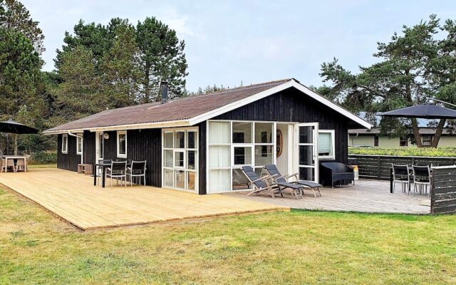 8 Person Holiday Home in Hals