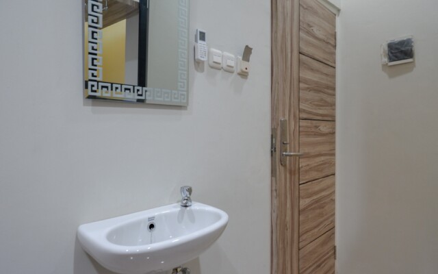 RedDoorz @ Jalan Kartini Semarang