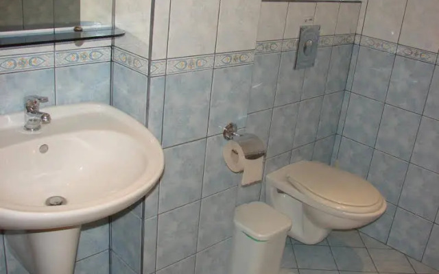 Golden Fish Family Hotel