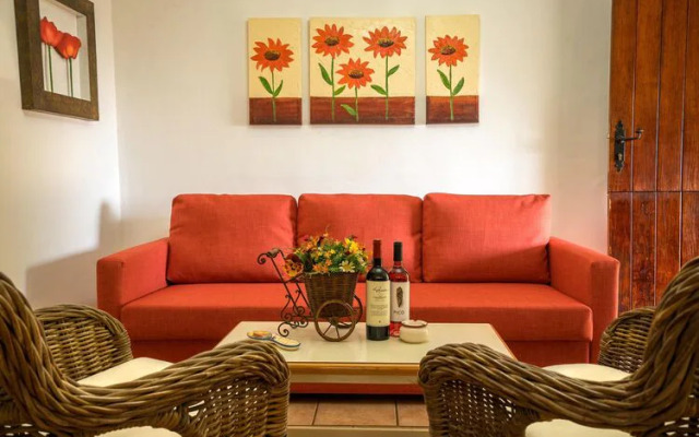 Holiday home in Malpais de Candelaria with swimming pool