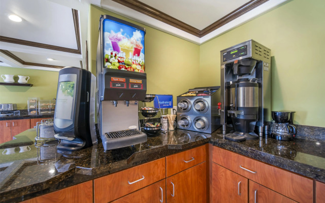 Best Western Antelope Inn & Suites