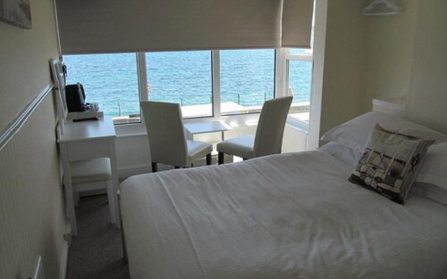 Shoreline Lodgings