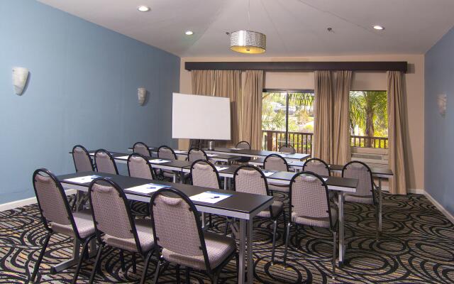 Holiday Inn Express Solana Beach-Del Mar by IHG