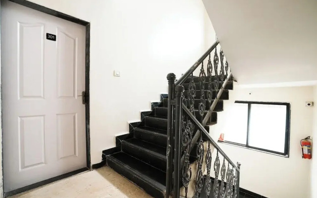 Pearl Inn by OYO Rooms