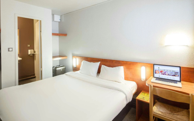 B&B HOTEL Paris Porte des Lilas - Image 6