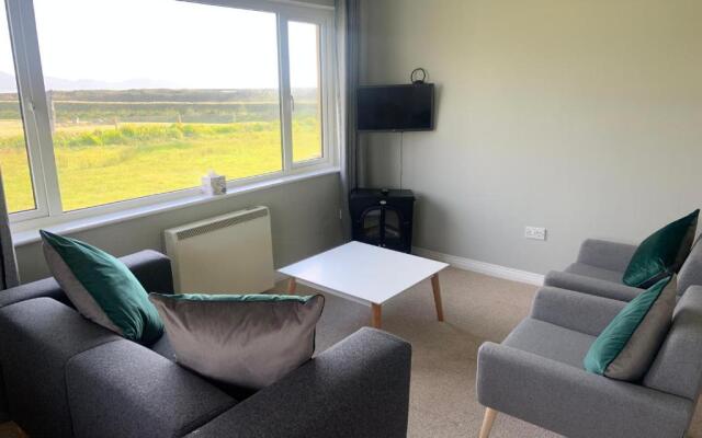 Carsphairn Lodge - Lovely 2-bedroom rental unit by the sea