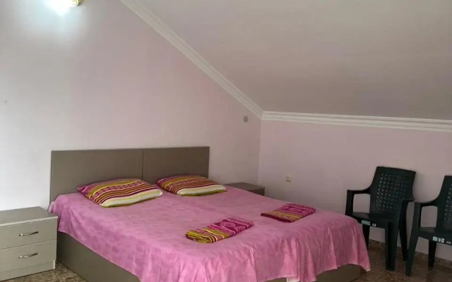 Ekaterine Guest House
