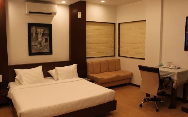 JK Rooms 103 Loharkars Hotel