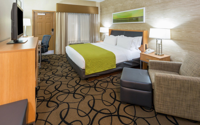 Holiday Inn Express Hotel & Suites Henderson, an IHG Hotel