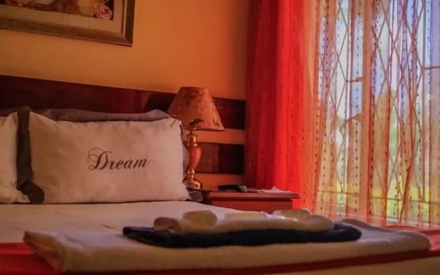 Ebuhleni Guest Lodge