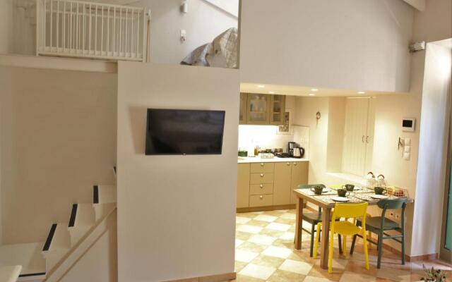 For4 seasons new-home2 near airport