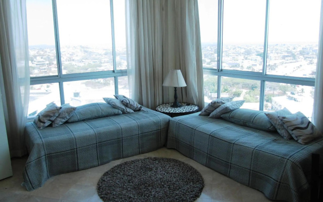 Penthouse de lujo. Carabelas de Colón