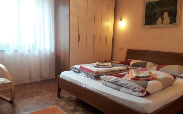 Apartment Zonir with sauna