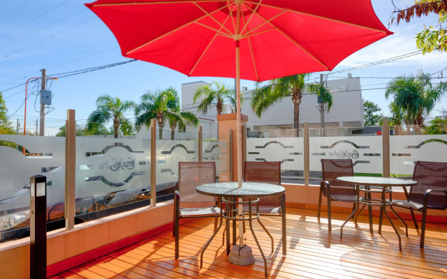Casa Nostra Hotel