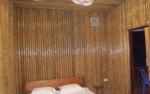 Chomdoy Bungalow & Restaurant