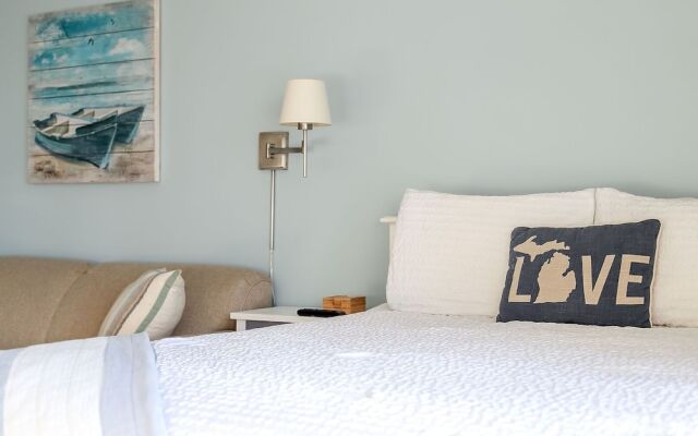 The Shores Beachside Studio Unit 5679