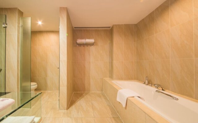 Yi Chen International Hotel - Chengdu