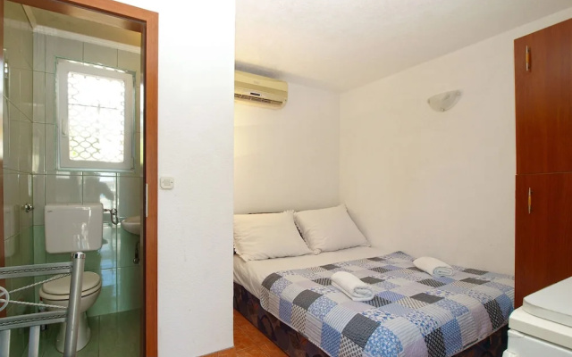 Apartment 700