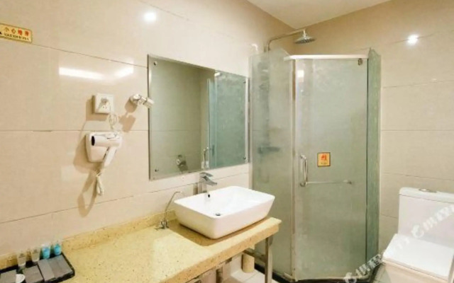 Jinjiang Inn Style Hebi Century Square Hotel