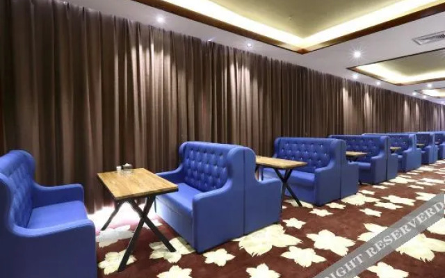 Tanghai Holiday Hotel