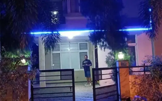 Corporate guest house