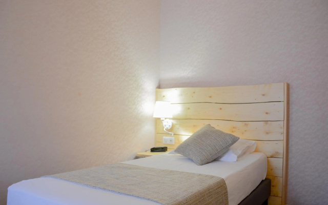 Hotel Busby