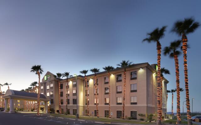 Holiday Inn Express & Suites Yuma, an IHG Hotel