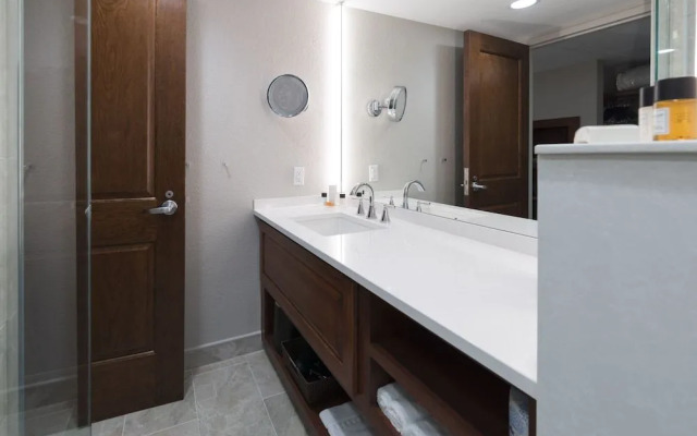 Hillsdale College Dow Hotel and Conference Center