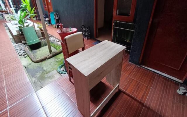 OYO 91341 D'phoenix Anggrek Syariah Residence