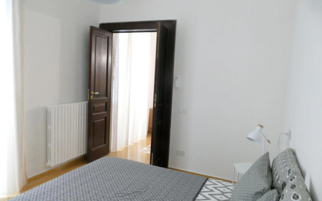Luxury Manfredi Apartment Salerno