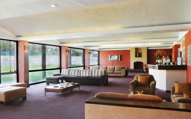 BTH Hotel Arequipa Lake