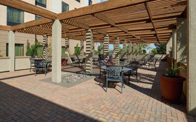 Hampton Inn & Suites Waco-South