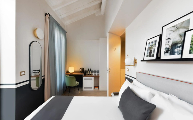Velvet Grey Boutique Hotel