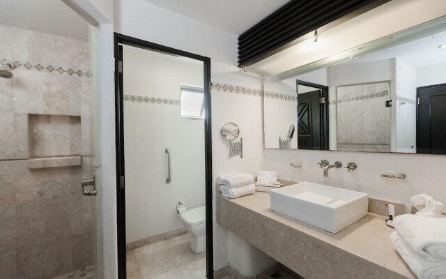 Zafiro Beach Boutique Resort